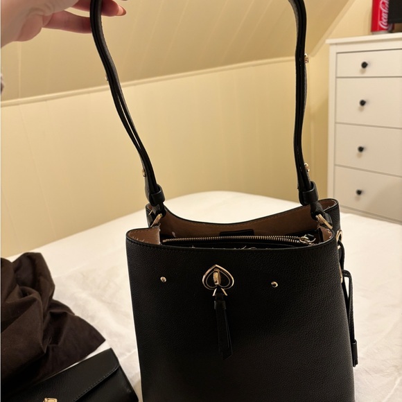 Kate Spade Bucket bag and matching wallet - Picture 5 of 13